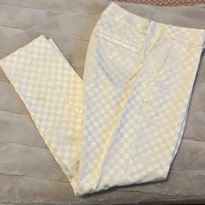 Lightly Worn White Checkered Hampton Banana Republic Crop Pant Size 0